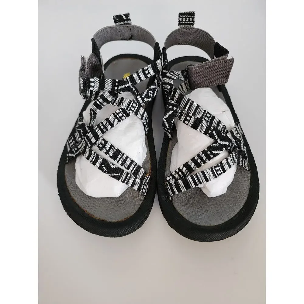Volatile Kids Size 12 Black Kiwis Strappy Adjustable Sandals Outdoor